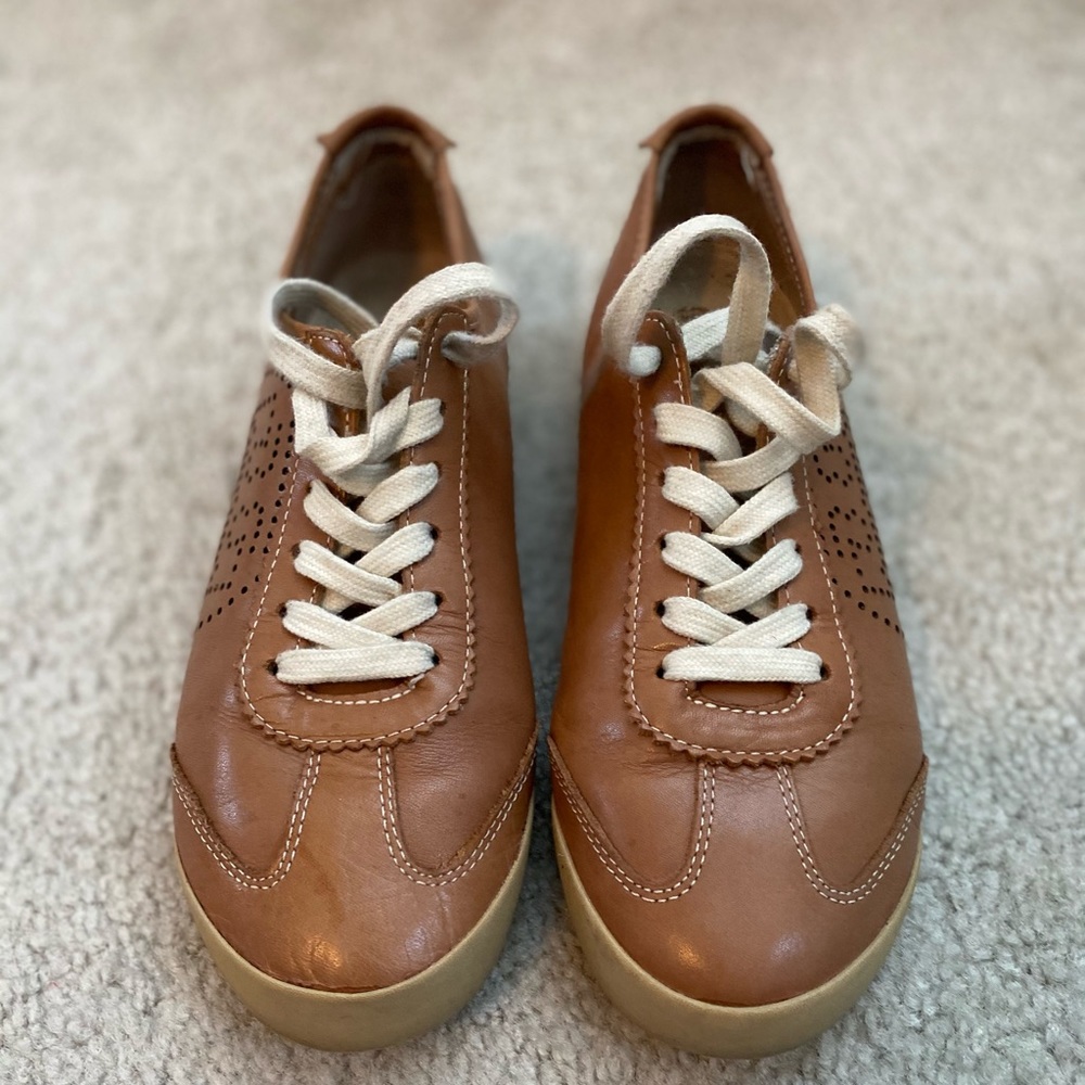 Tory Burch Murphey Leather Sneakers